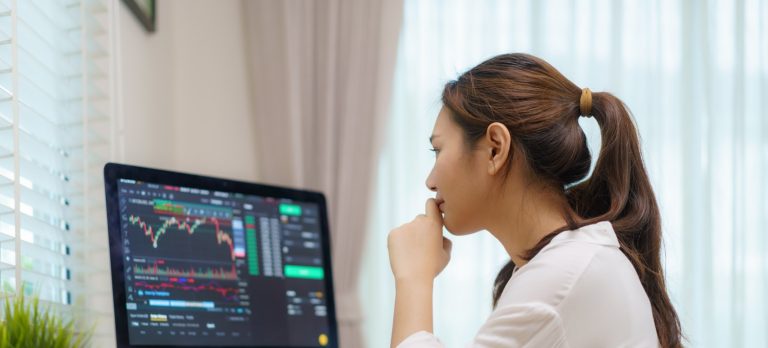 discover essential tips for safe and efficient crypto transactions. learn how to protect your assets and make informed decisions when buying, selling, or transferring cryptocurrency.
